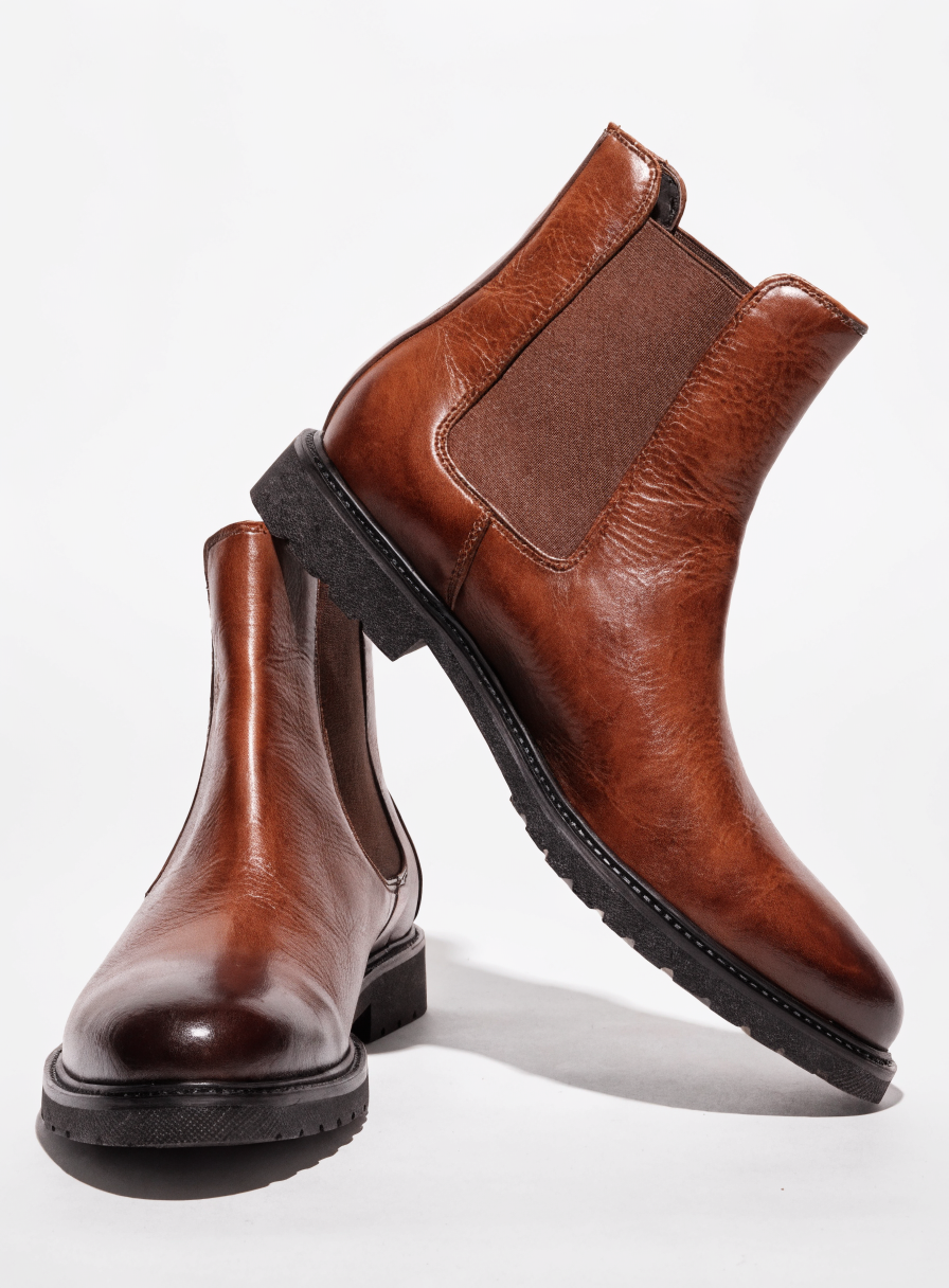 Bottines Chelsea Angel Alarcon en cuir, élastiques latéraux et ligne épurée